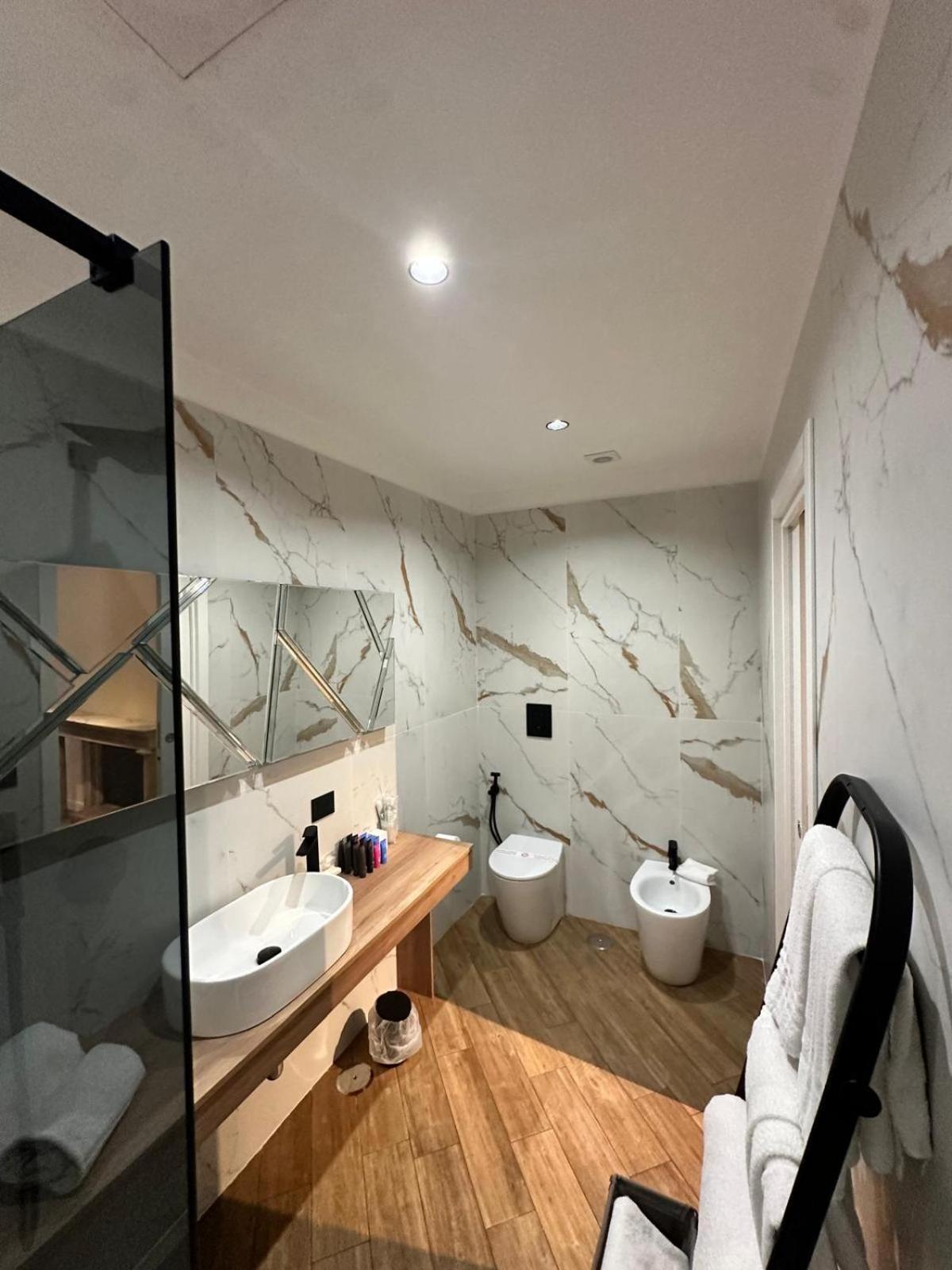 Maison Toledo Suites Naples Extérieur photo
