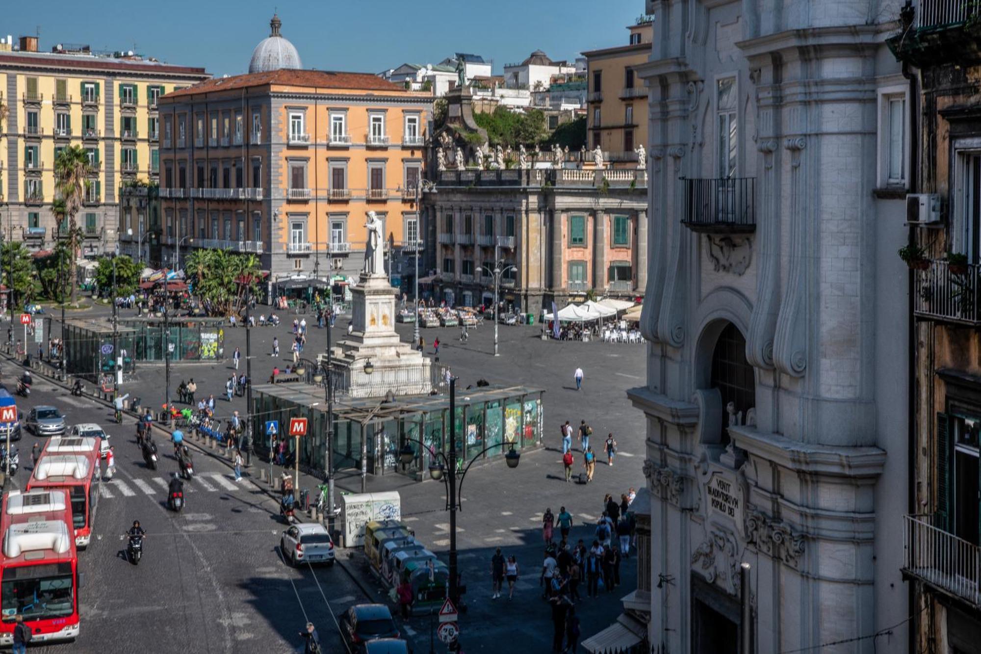 Maison Toledo Suites Naples Extérieur photo